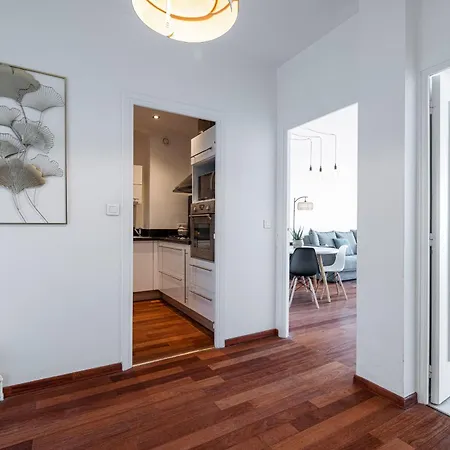 Апартаменты Extraordinary Sea View - 1 Bdr With Ac